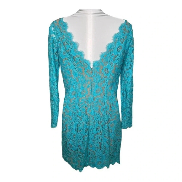 Madison Marcus teal lace dress from Nieman Marcus - Picture 4 of 10